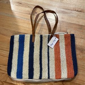 Adorable zip top beach tote - mixed media - perfect for summer!